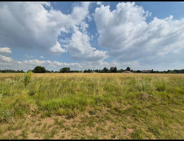 1,987M² VACANT LAND FOR SALE IN VAALPARK